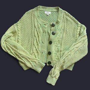 CABLE KNIT CROPPED CARDIGAN